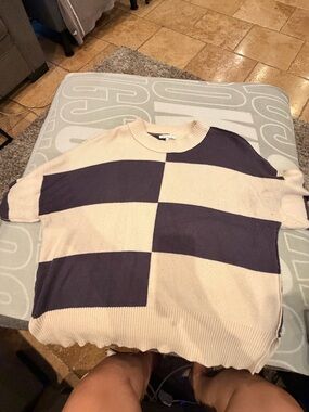 Miracle Checkerboard Crewneck Sweater in Cream & Navy